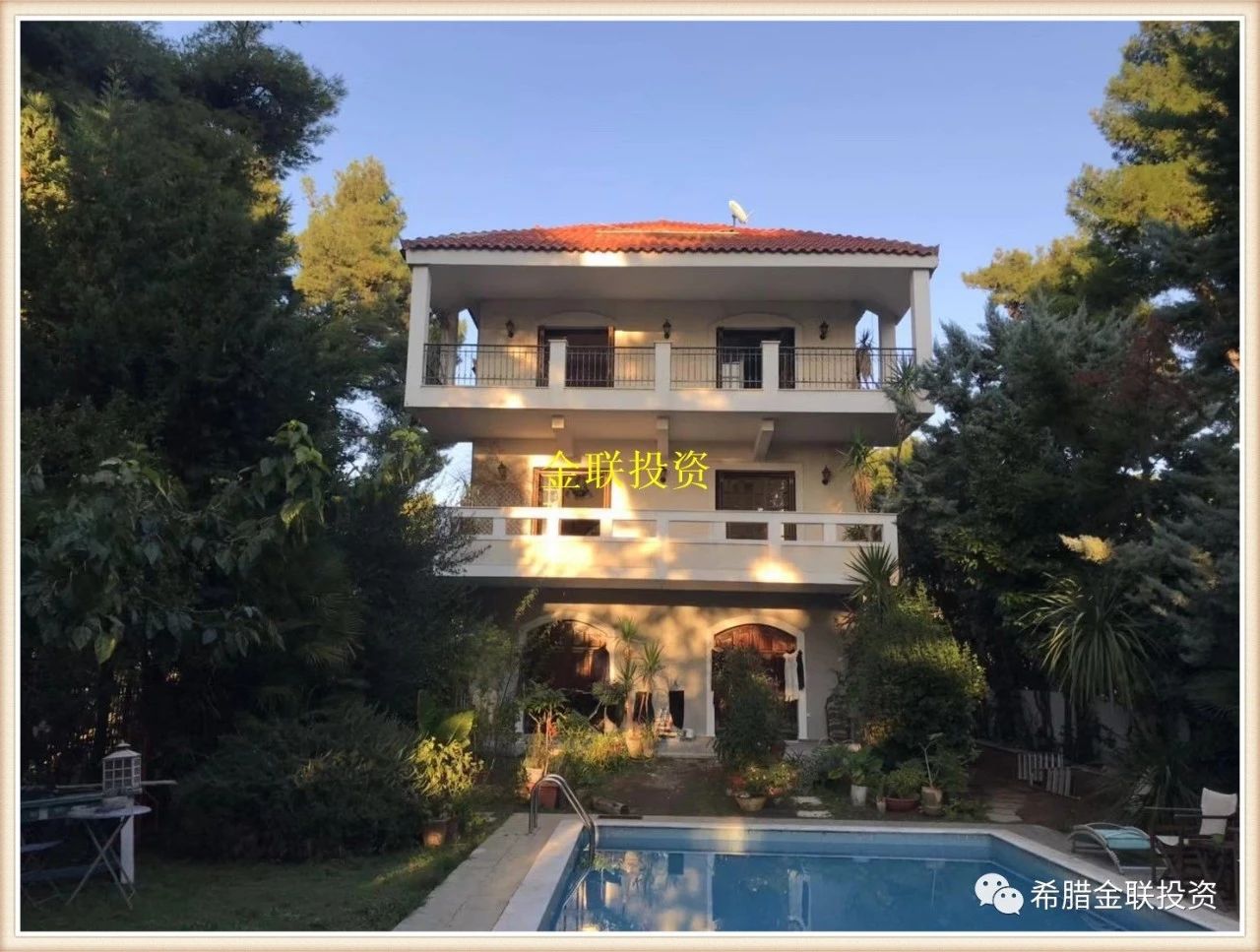 【C1814】KIFSIA地区一联体别墅出售，售价380000欧元